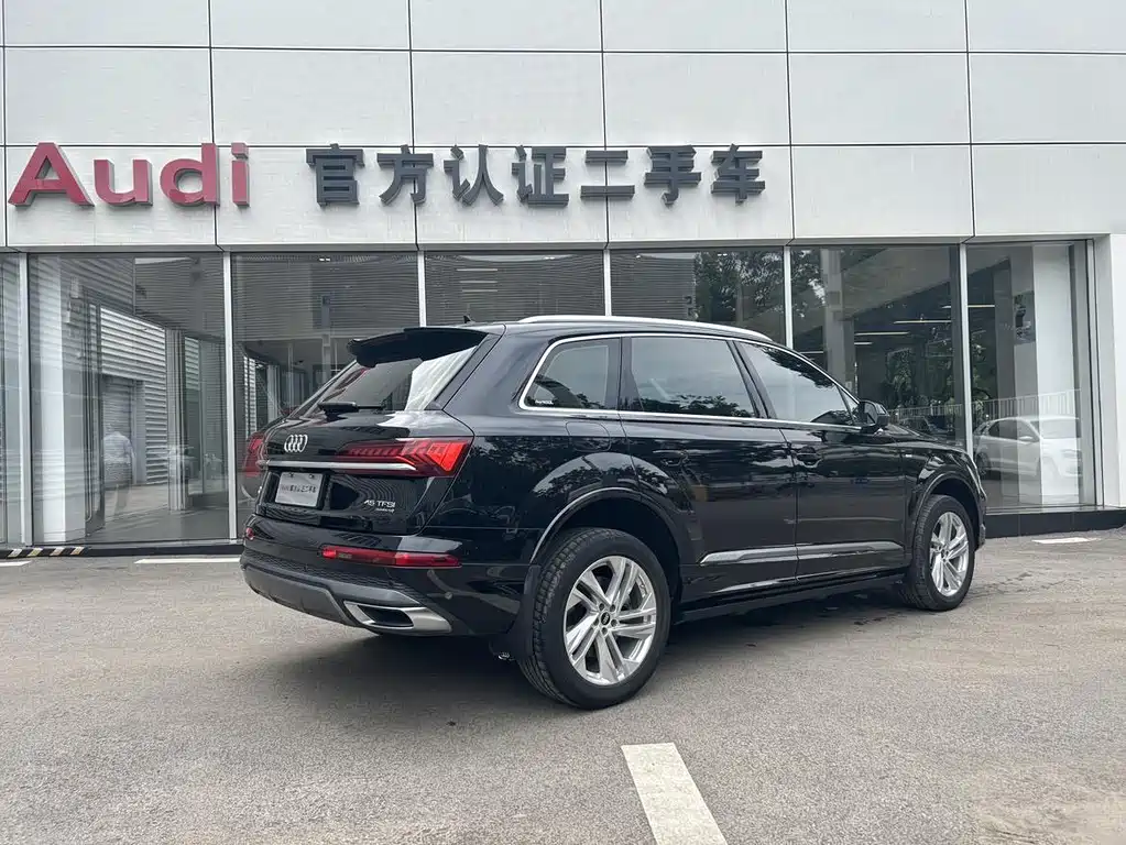 Audi Audi Q7 2023 45 TFSI quattro S line Sport 2023 - thumbnail 8
