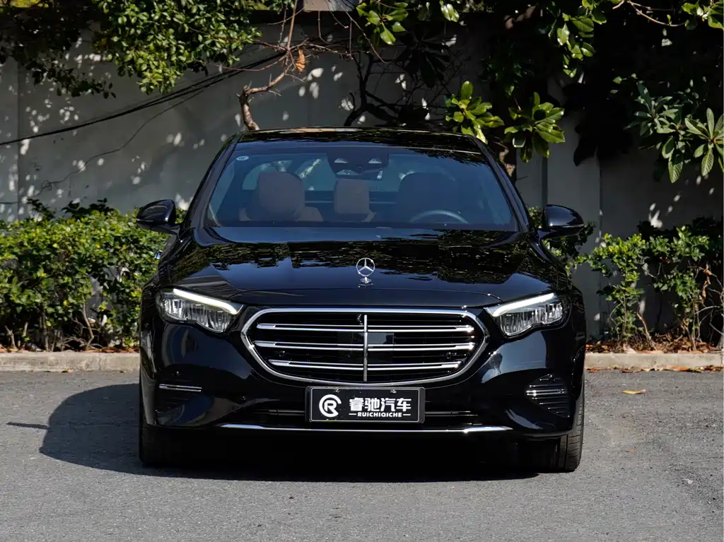 Mercedes-Benz Mercedes-Benz E-Class 2024 E 350 e L Plug-in Hybrid Sedan 2024 - thumbnail 2