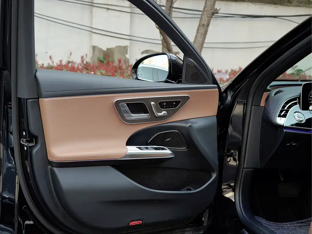 Mercedes-Benz Mercedes-Benz E-Class 2024 E 350 e L Plug-in Hybrid Sedan 2024 - thumbnail 14