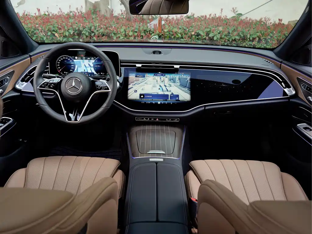 Mercedes-Benz Mercedes-Benz E-Class 2024 E 350 e L Plug-in Hybrid Sedan 2024 - thumbnail 16