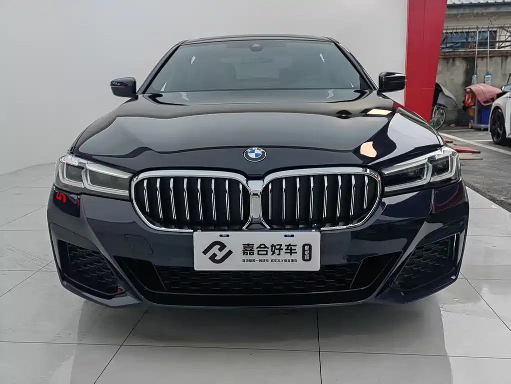 BMW BMW 5 Series 2022 Model Year Facelift 525Li M Sport Package 2023 - thumbnail 2