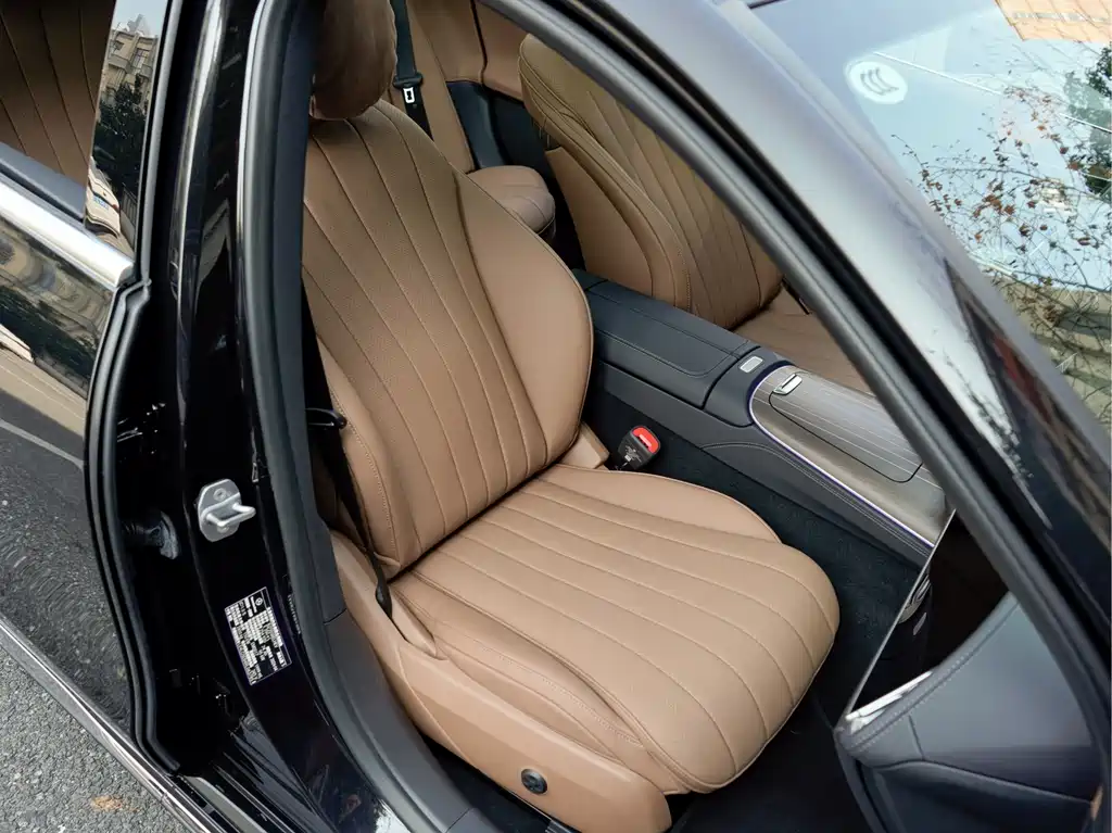 Mercedes-Benz Mercedes-Benz E-Class 2024 E 350 e L Plug-in Hybrid Sedan 2024 - thumbnail 17