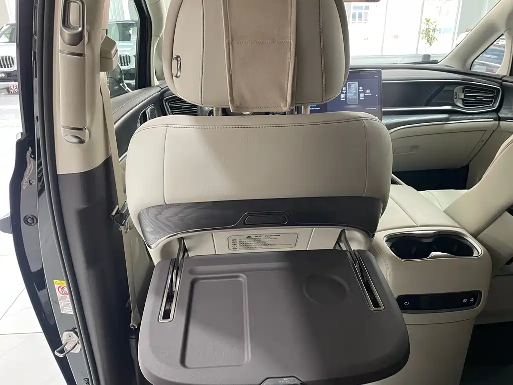 Denza DENZA D9 2025 DM-i Intelligent Driving Edition 1020 AWD Premium 2026 - thumbnail 19