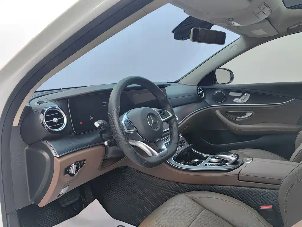 Mercedes-Benz Mercedes-Benz E-Class 2018 E 300 L Sport Style 2018 - thumbnail 5