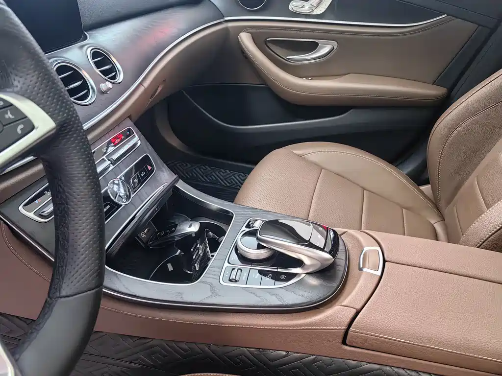 Mercedes-Benz Mercedes-Benz E-Class 2018 E 300 L Sport Style 2018 - thumbnail 8