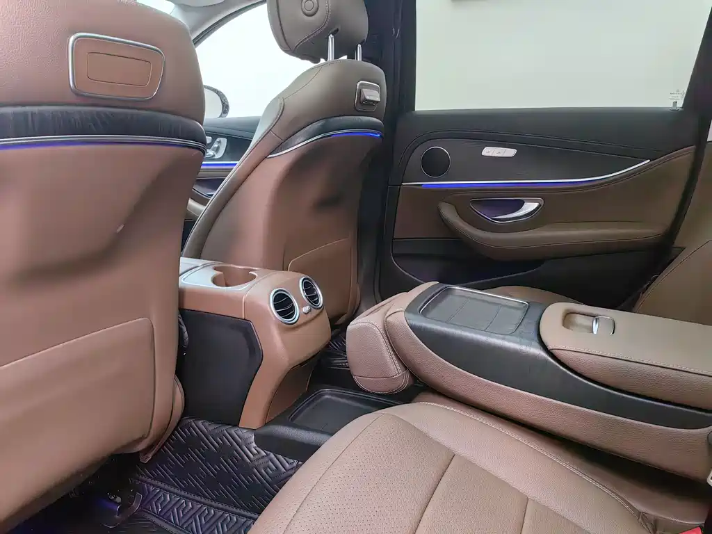 Mercedes-Benz Mercedes-Benz E-Class 2018 E 300 L Sport Style 2018 - thumbnail 13