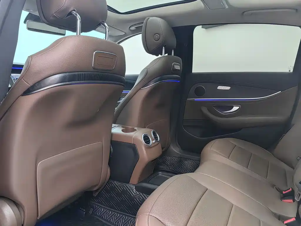 Mercedes-Benz Mercedes-Benz E-Class 2018 E 300 L Sport Style 2018 - thumbnail 14