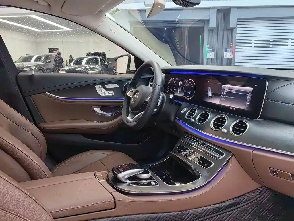 Mercedes-Benz Mercedes-Benz E-Class 2018 E 300 L Sport Style 2018 - thumbnail 23