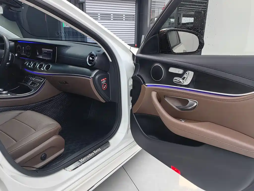 Mercedes-Benz Mercedes-Benz E-Class 2018 E 300 L Sport Style 2018 - thumbnail 25