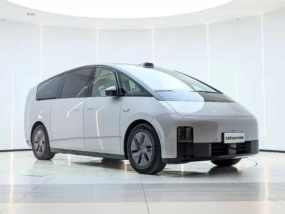 Li Auto Li MEGA 2024 Ultra 2024 - thumbnail 2