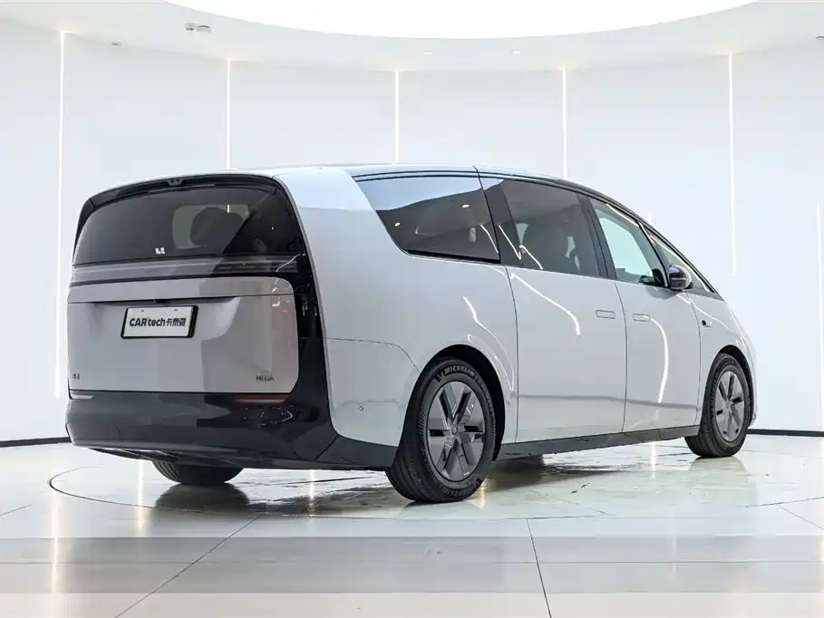 Li Auto Li MEGA 2024 Ultra 2024 - thumbnail 4