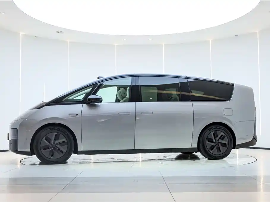 Li Auto Li MEGA 2024 Ultra 2024 - thumbnail 7