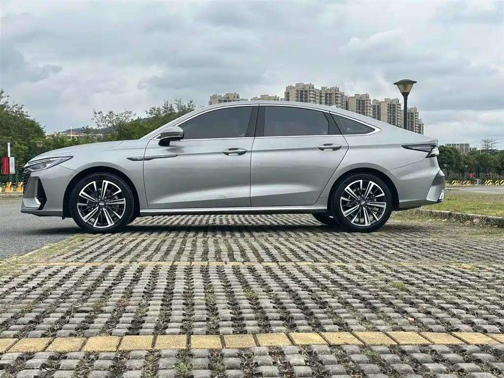 Chery Arrizo 8 2022 1.6T DCT Elegant 2023 - thumbnail 6