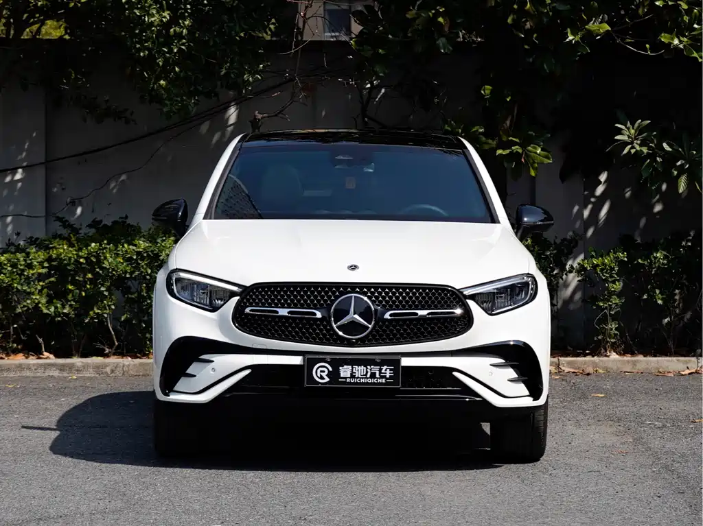 Mercedes-Benz Mercedes-Benz GLC Coupe 2024 GLC 260 4MATIC Coupé SUV 2024 - thumbnail 2