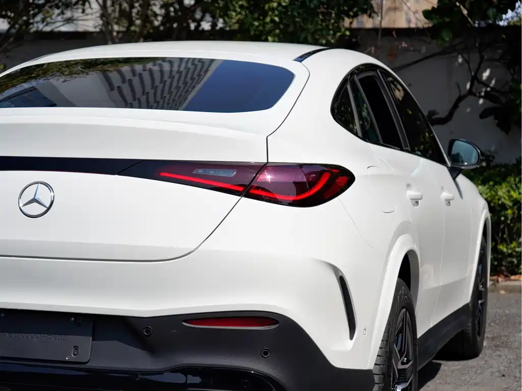Mercedes-Benz Mercedes-Benz GLC Coupe 2024 GLC 260 4MATIC Coupé SUV 2024 - thumbnail 6