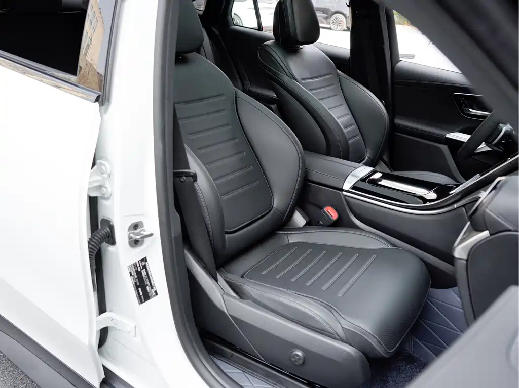 Mercedes-Benz Mercedes-Benz GLC Coupe 2024 GLC 260 4MATIC Coupé SUV 2024 - thumbnail 19