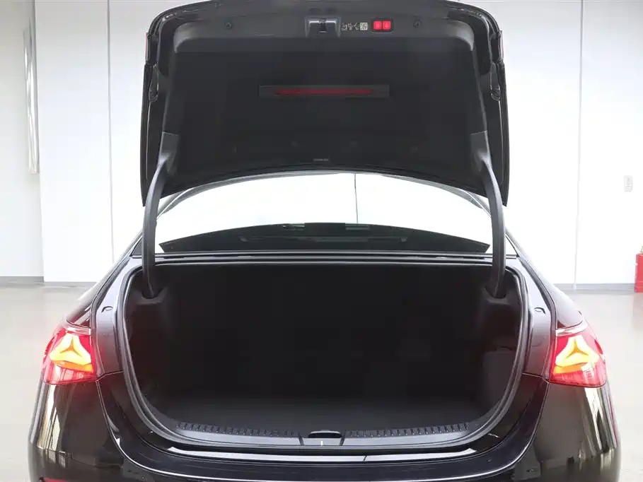 Mercedes-Benz Mercedes-Benz E-Class 2024 E 300 L Fashion Edition 2024 - thumbnail 28