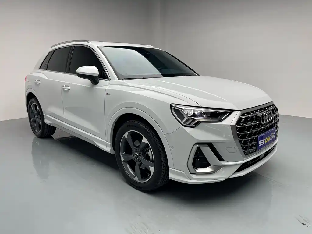 Audi Audi Q3 2024 35 TFSI Fashion Dynamic Edition 2023 - thumbnail 3