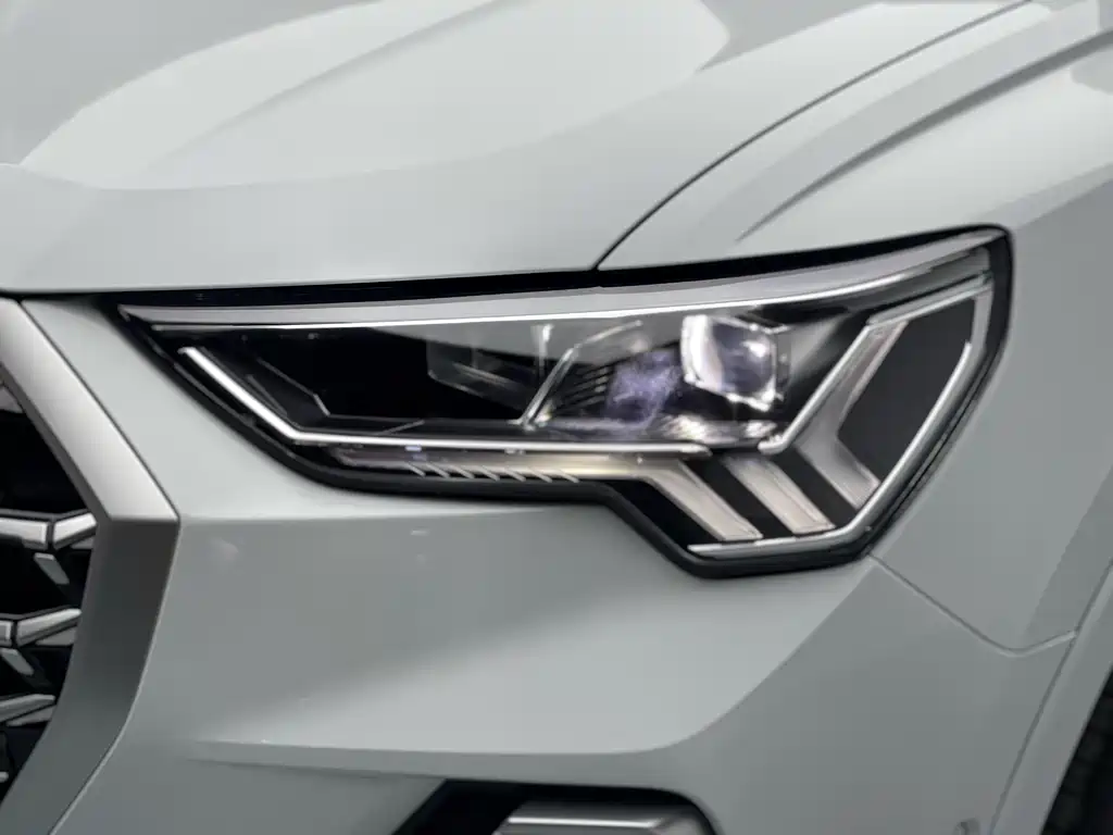 Audi Audi Q3 2024 35 TFSI Fashion Dynamic Edition 2023 - thumbnail 5