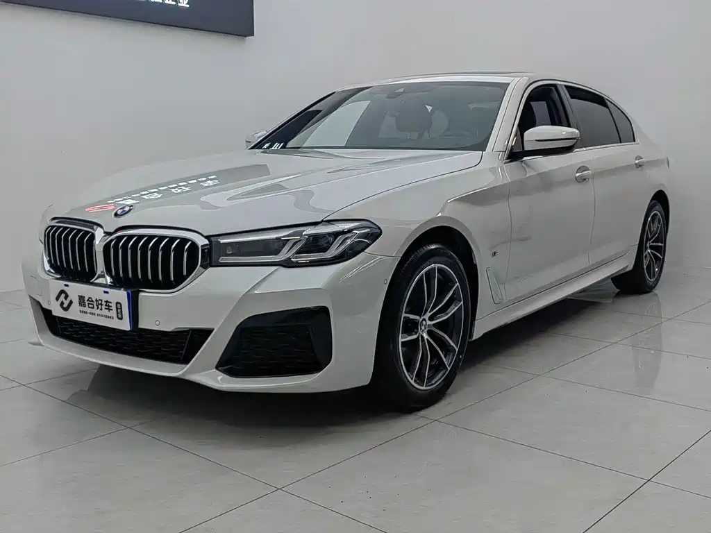 BMW BMW 5 Series 2022 Model Year Facelift 525Li M Sport Package 2023