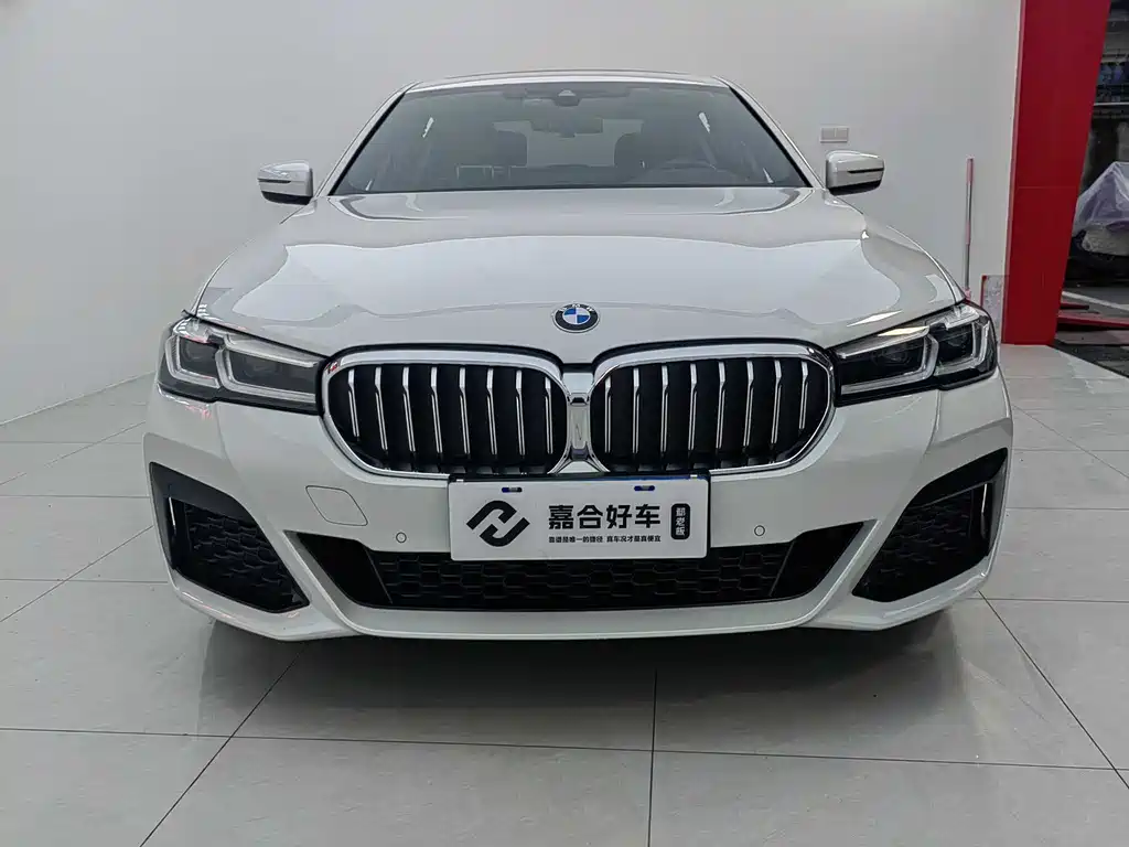 BMW BMW 5 Series 2022 Model Year Facelift 525Li M Sport Package 2023 - thumbnail 2