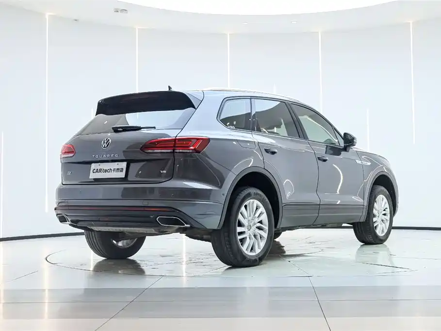 Volkswagen Volkswagen Touareg 2021 2.0TSI R-Line Special Edition 2021 - thumbnail 3