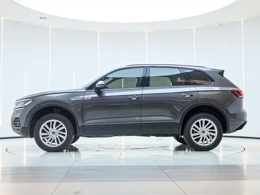Volkswagen Volkswagen Touareg 2021 2.0TSI R-Line Special Edition 2021 - thumbnail 7
