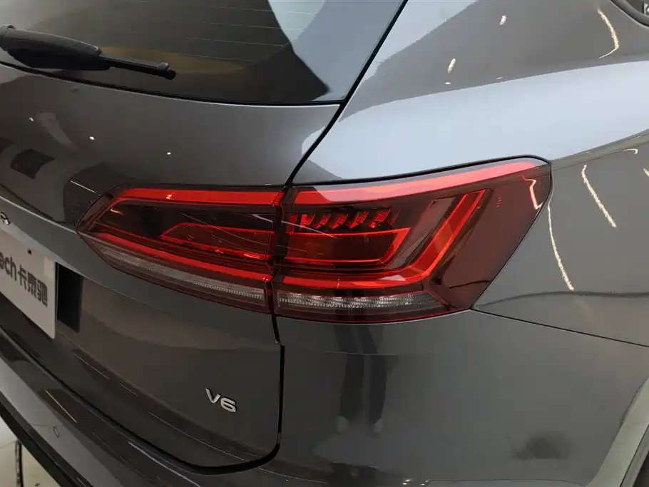 Volkswagen Volkswagen Touareg 2021 2.0TSI R-Line Special Edition 2021 - thumbnail 11