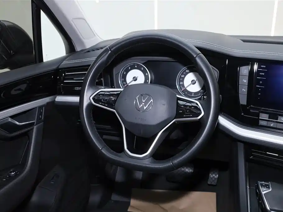 Volkswagen Volkswagen Touareg 2021 2.0TSI R-Line Special Edition 2021 - thumbnail 27