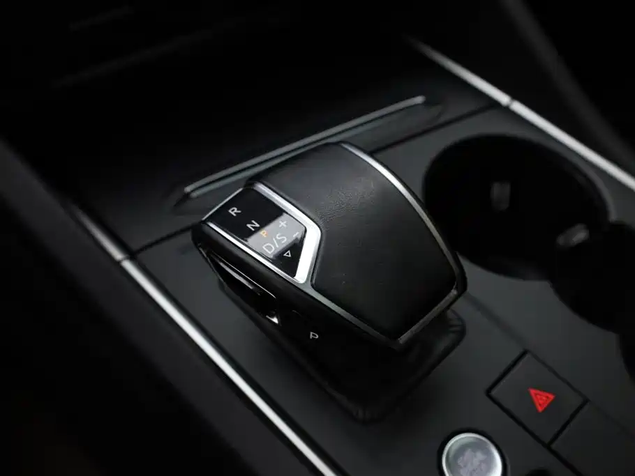 Volkswagen Volkswagen Touareg 2021 2.0TSI R-Line Special Edition 2021 - thumbnail 28