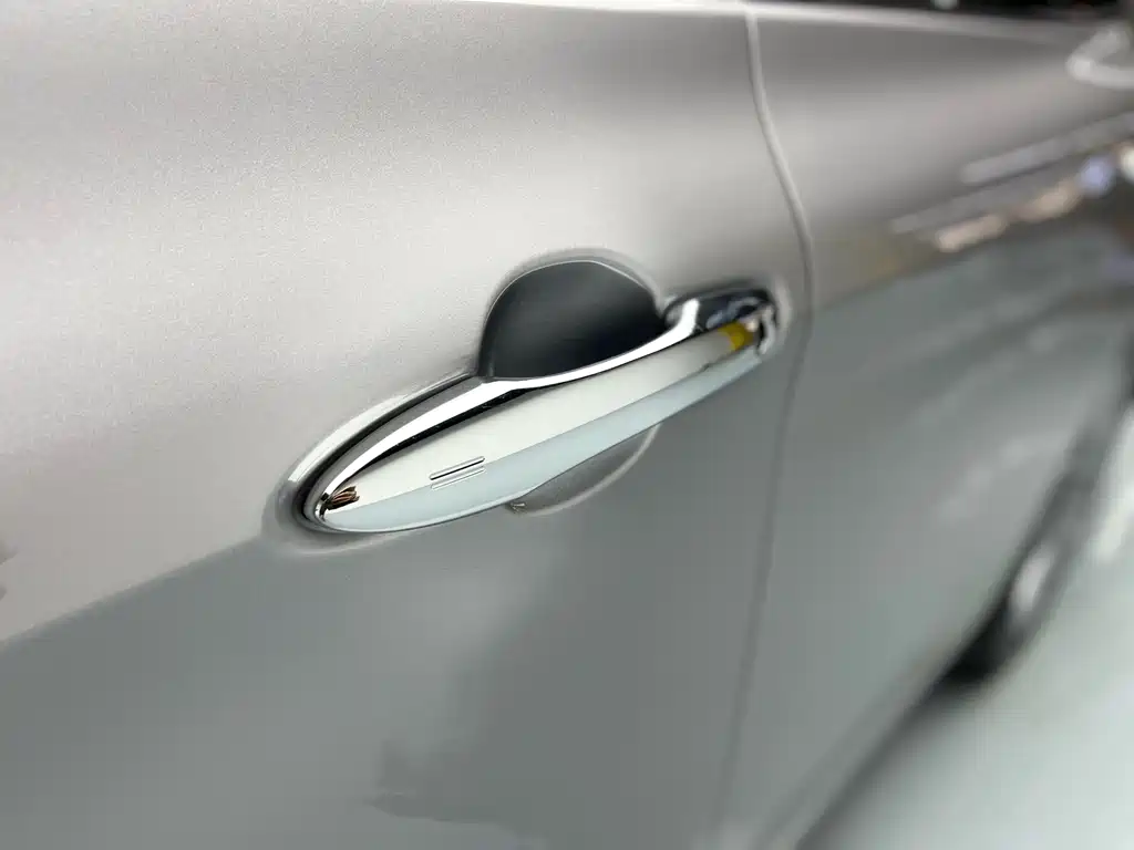 Toyota Toyota Avalon 2024 Hybrid 2.0L Luxury Edition 2026 - thumbnail 11