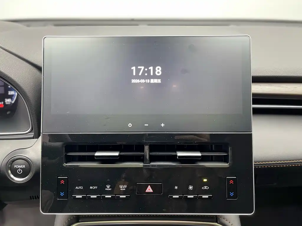 Toyota Toyota Avalon 2024 Hybrid 2.0L Luxury Edition 2026 - thumbnail 12
