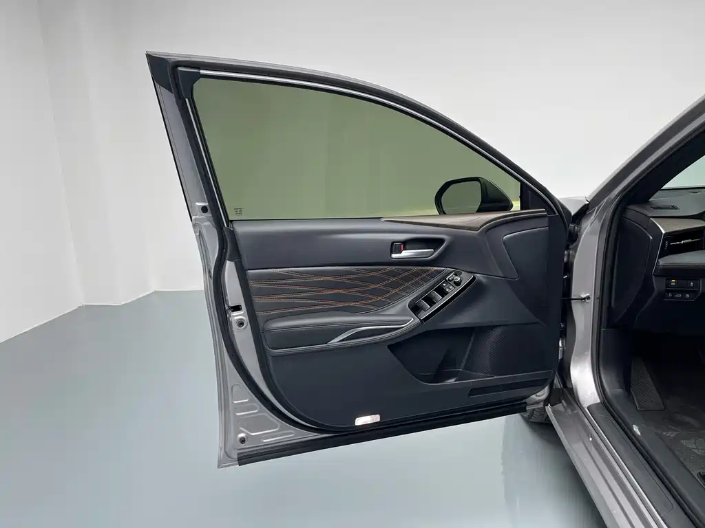 Toyota Toyota Avalon 2024 Hybrid 2.0L Luxury Edition 2026 - thumbnail 17