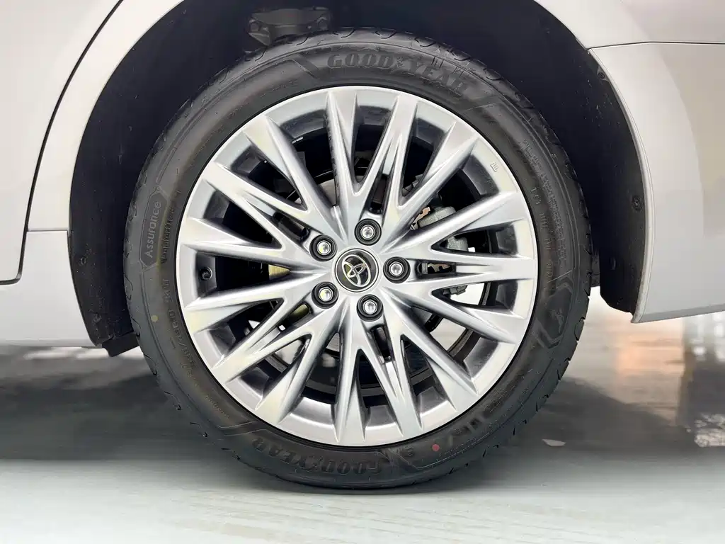 Toyota Toyota Avalon 2024 Hybrid 2.0L Luxury Edition 2026 - thumbnail 18