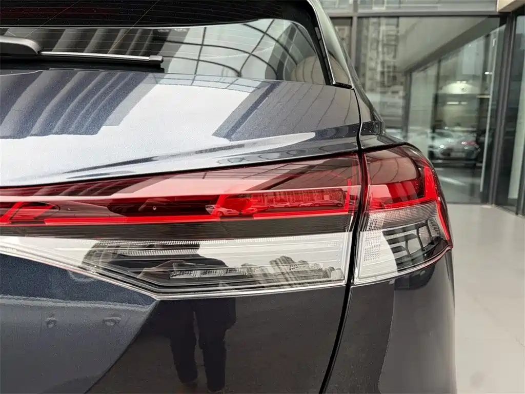 Audi Audi Q4 e-tron 2023 40 e-tron Premium Plus 2023 - thumbnail 12