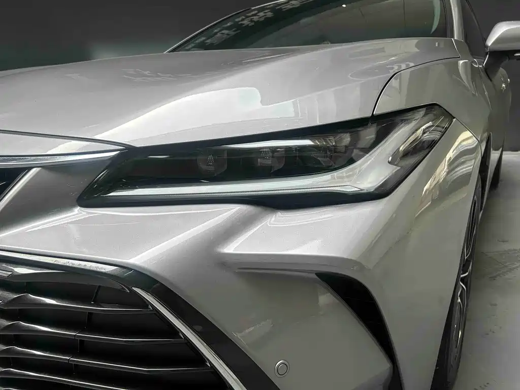 Toyota Toyota Avalon 2023 2.0L Luxury Edition 2024 - thumbnail 2