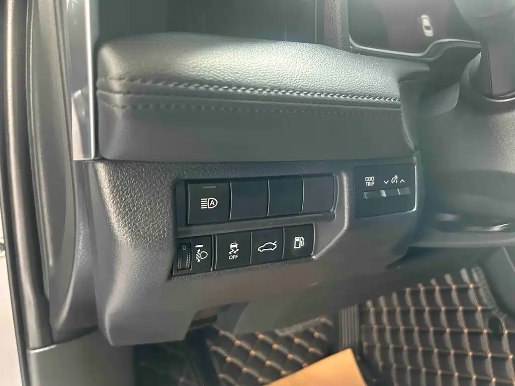 Toyota Toyota Avalon 2023 2.0L Luxury Edition 2024 - thumbnail 7