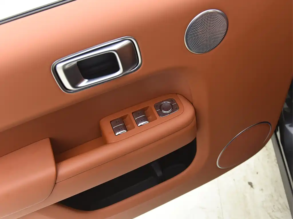 Li Auto Li L8 2023 Pro 2023 - thumbnail 10