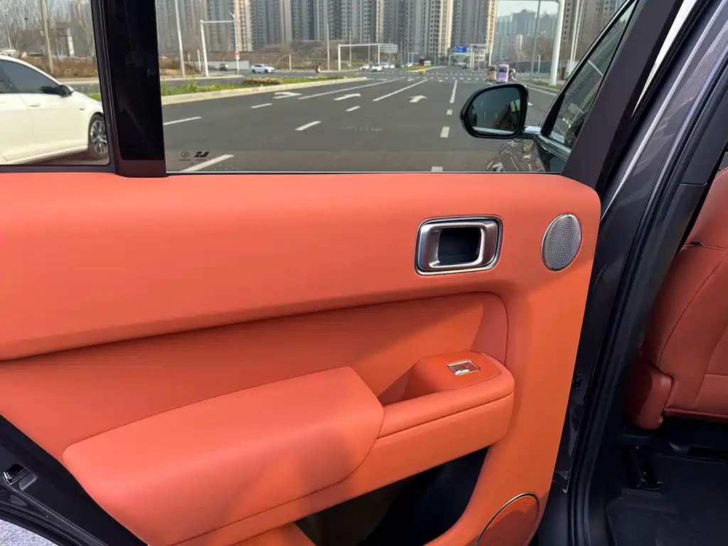Li Auto Li L8 2023 Pro 2023 - thumbnail 17