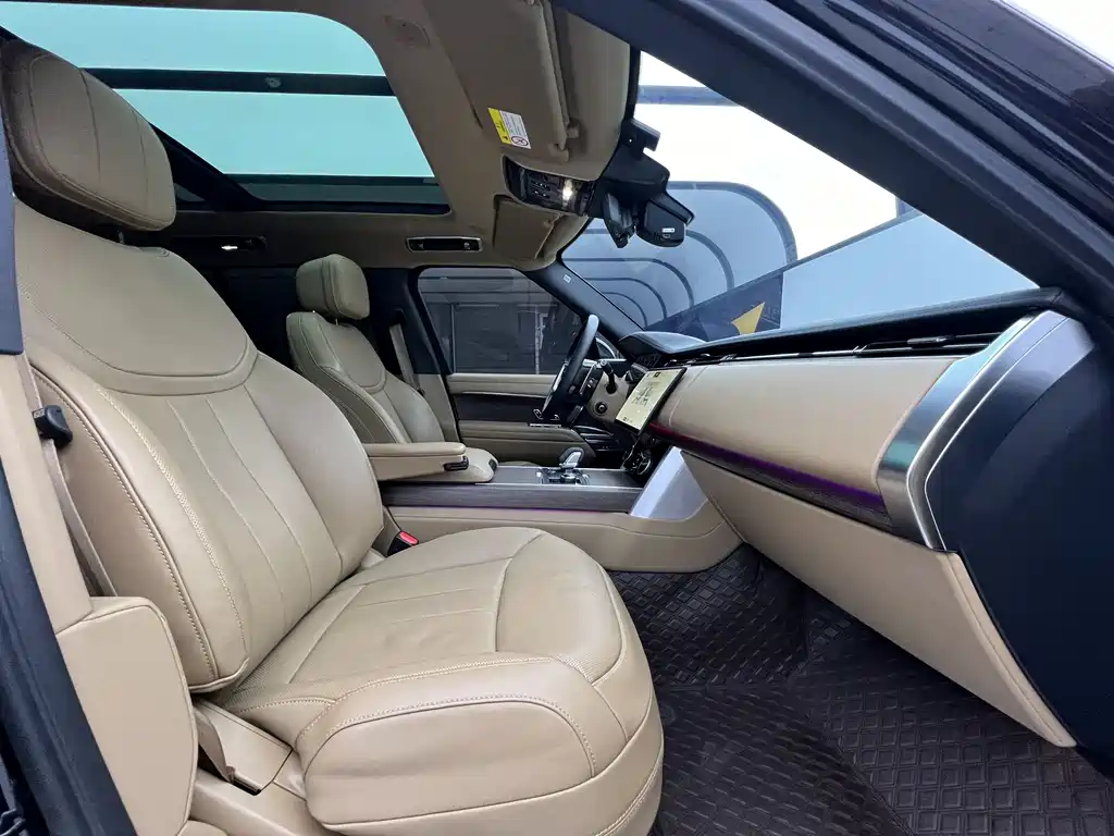 Land Rover Range Rover 2023 3.0 L6 360PS Vogue Edition 2023 - thumbnail 21
