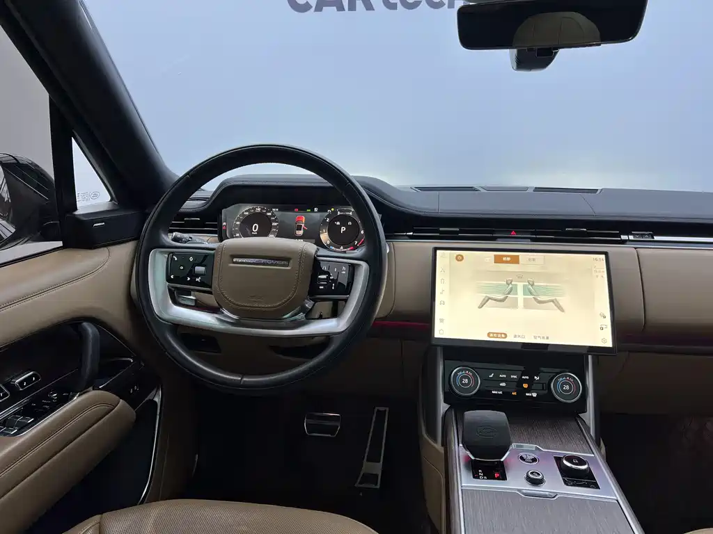 Land Rover Range Rover 2023 3.0 L6 360PS Vogue Edition 2023 - thumbnail 26