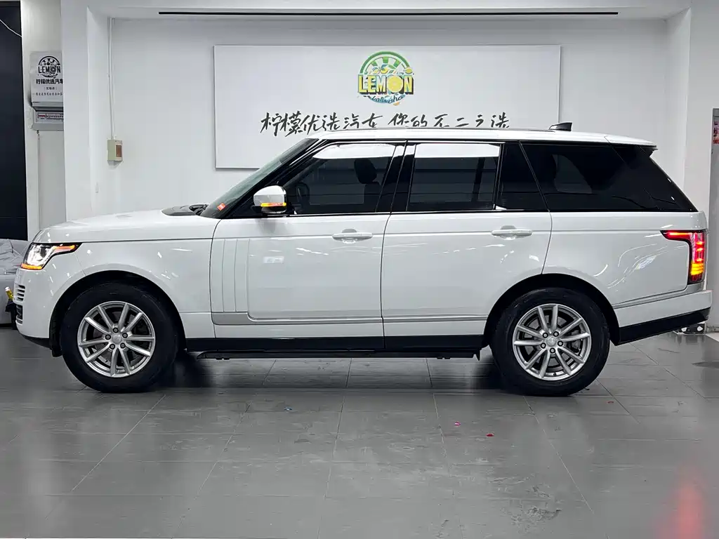 Land Rover Range Rover 2015 3.0 TDV6 Vogue 2018 - thumbnail 7