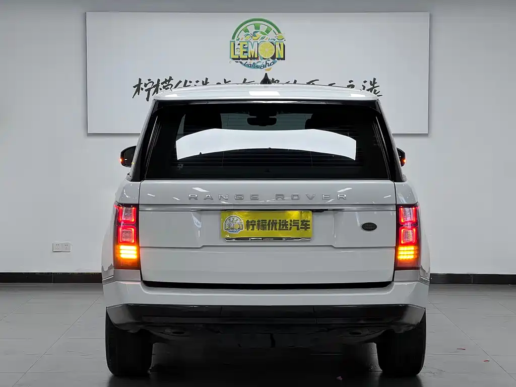 Land Rover Range Rover 2015 3.0 TDV6 Vogue 2018 - thumbnail 8