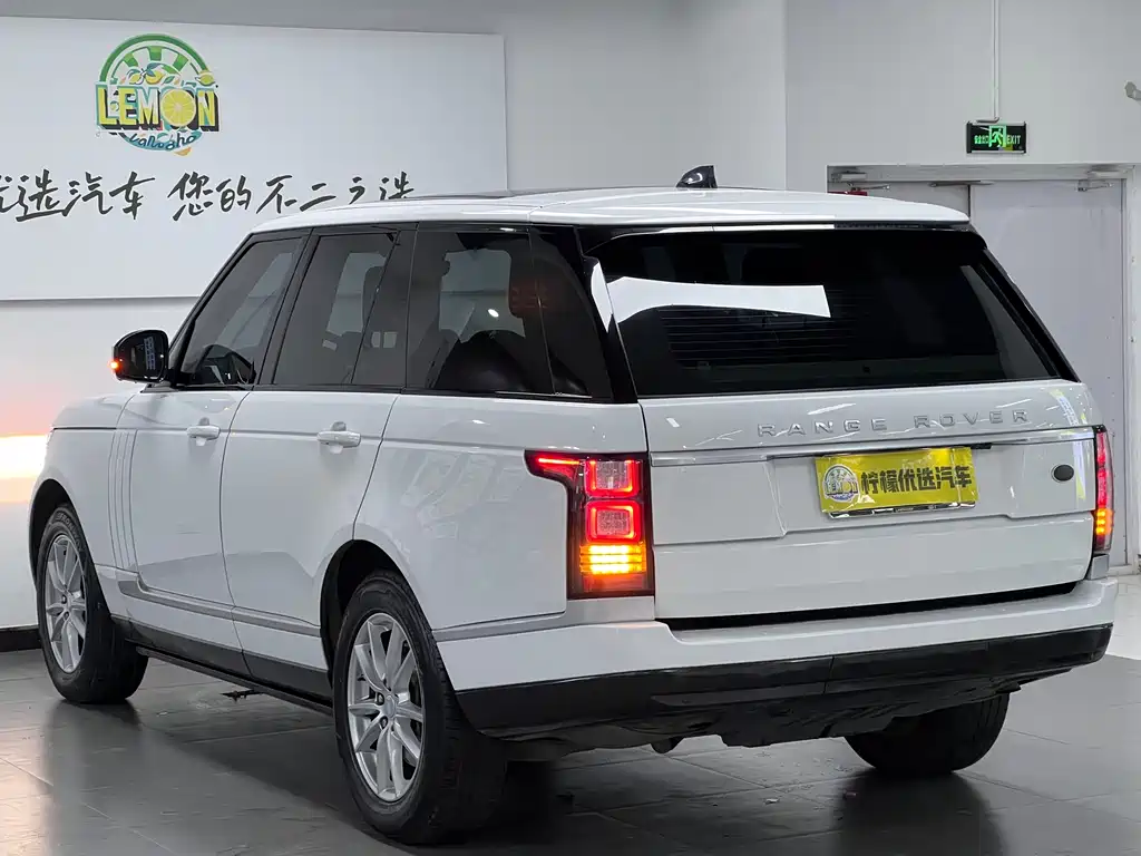 Land Rover Range Rover 2015 3.0 TDV6 Vogue 2018 - thumbnail 9