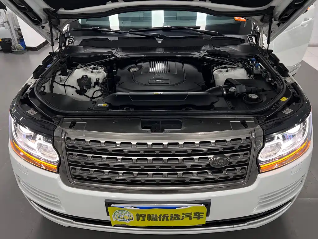 Land Rover Range Rover 2015 3.0 TDV6 Vogue 2018 - thumbnail 11