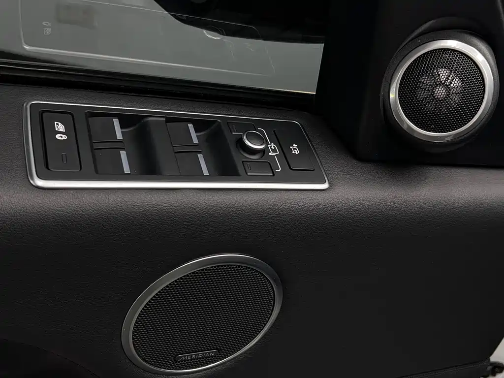 Land Rover Range Rover 2015 3.0 TDV6 Vogue 2018 - thumbnail 19
