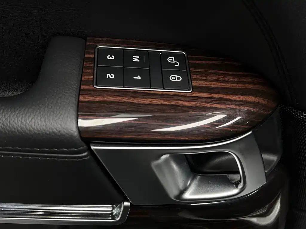 Land Rover Range Rover 2015 3.0 TDV6 Vogue 2018 - thumbnail 20