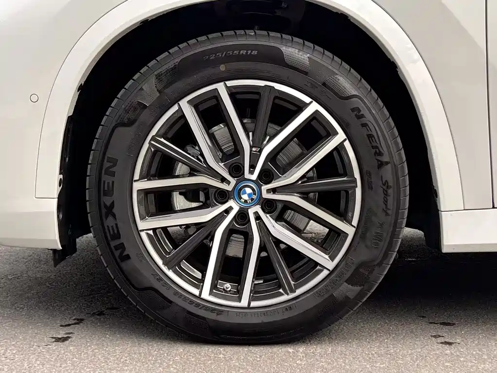 BMW BMW iX1 2023 eDrive25L M Sport Package 2025 - thumbnail 7