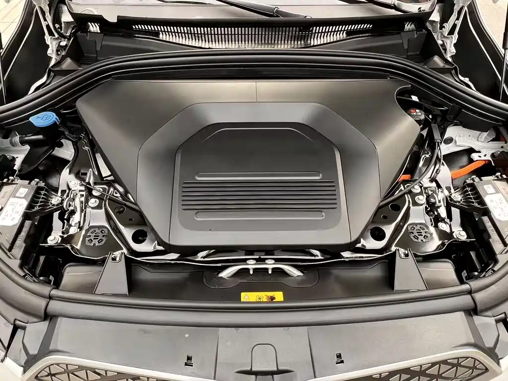 BMW BMW iX1 2023 eDrive25L M Sport Package 2025 - thumbnail 9