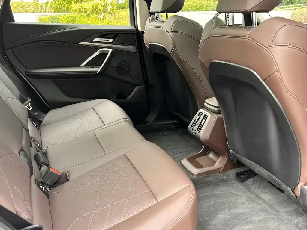 BMW BMW iX1 2023 eDrive25L M Sport Package 2025 - thumbnail 15